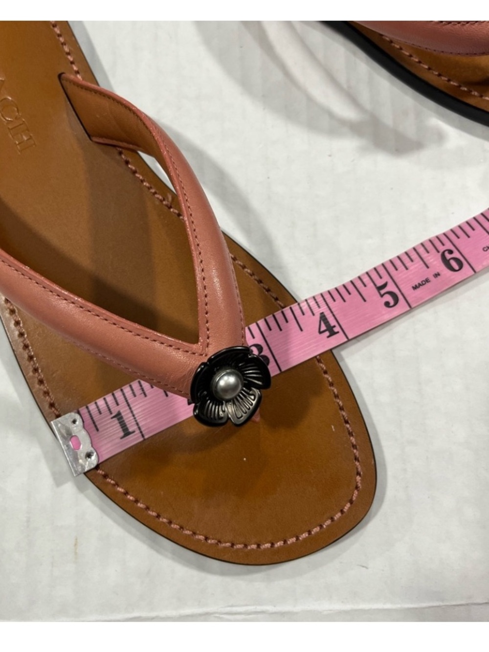 COACH TEA ROSE LEATHER FLIP FLOP - Picture 4 of 13